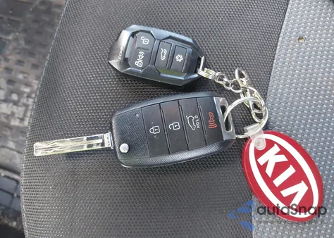 2016 Kia Sportage Lx z USA, uszkodzony, nr VIN KNDPBCAC5G7872968